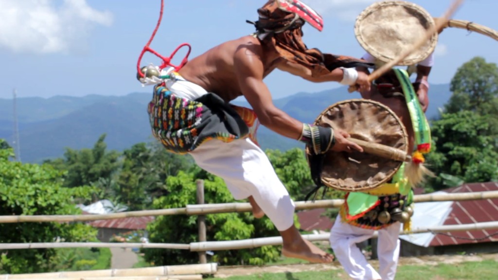 Prajurit menyabetkan Wadoq yang diarahkan ke Koret (Foto: BagusDR)