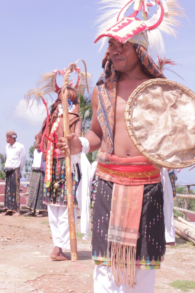 Seorang Prajurit dalam Perang Caci (Foto: BagusDR)