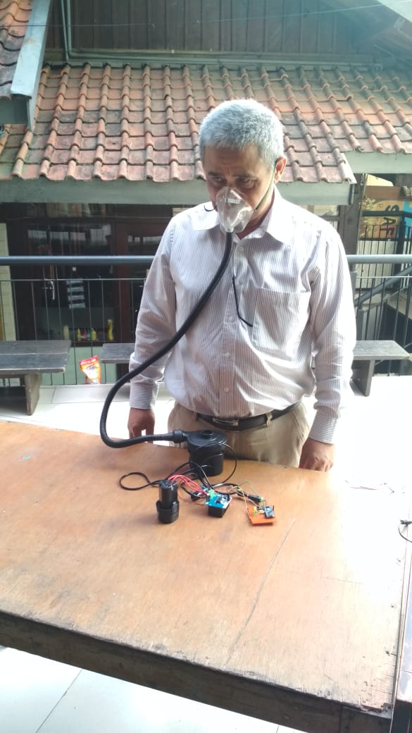 Ventilator adalah alat bantu pernapasan pasien Covid-19