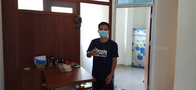 Salah seorang tenaga medis di rusun | Foto: Dok. Kementerian PUPR