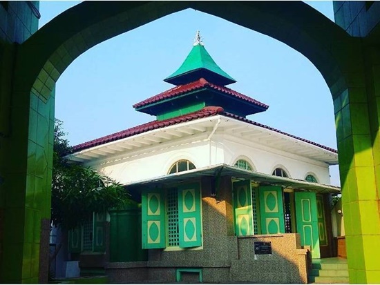 Masjid Layur