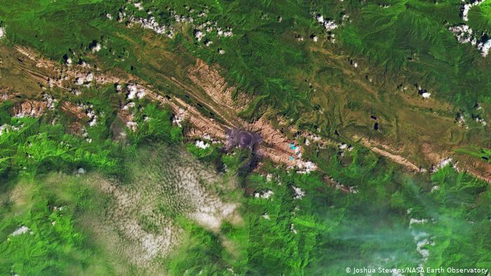 citra satelit puncak jaya