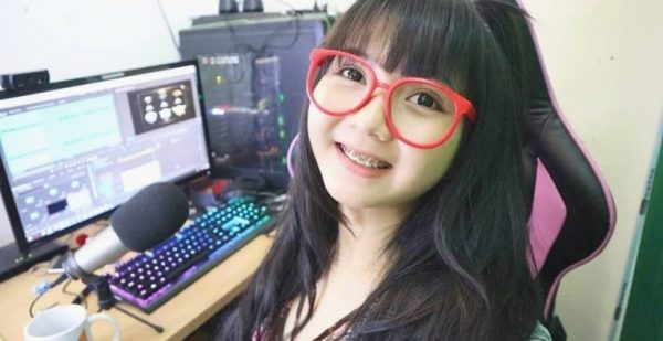 4 Top Gamer Perempuan Asal Indonesia - Sarah Viloid