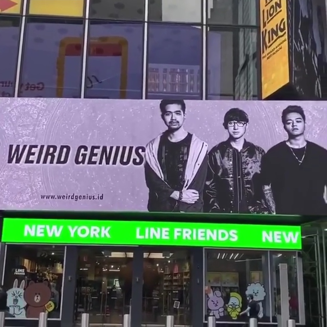 billboard times square