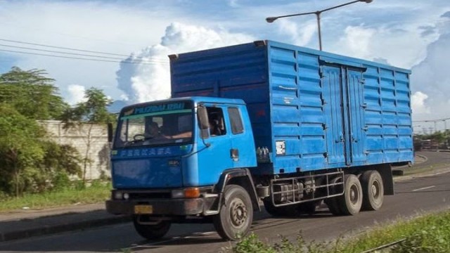 truk nasional Perkasa