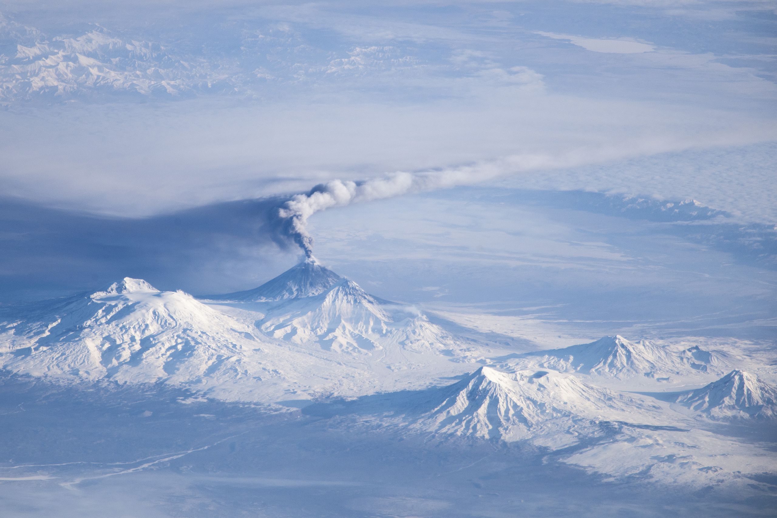 Gunung Klyuchevskaya | SopkaBy ISS Expedition 38 crew - https://earthobservatory.nasa.gov/IOTD/view.php?id=82471, Public Domain, https://commons.wikimedia.org/w/index.php?curid=29976004