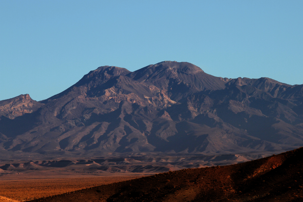 Gunung Taftan | By Amirhossein Nikroo - Own work, CC BY-SA 3.0, https://commons.wikimedia.org/w/index.php?curid=27412724