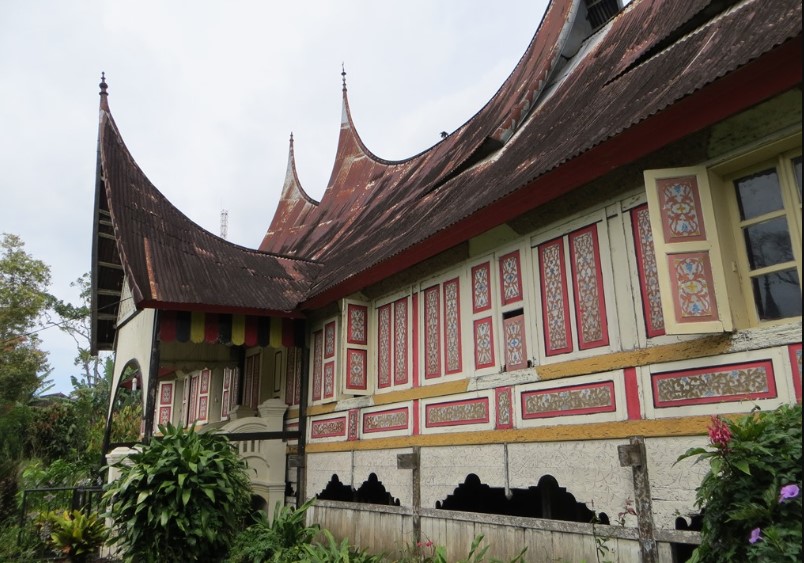 rumah gadang tradisional I id.wikipedia.org