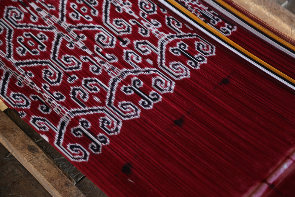 Tenun Ikat Sintang