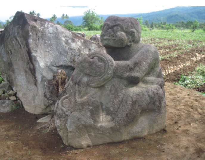 Arca Manusia Menunggangi Gajah