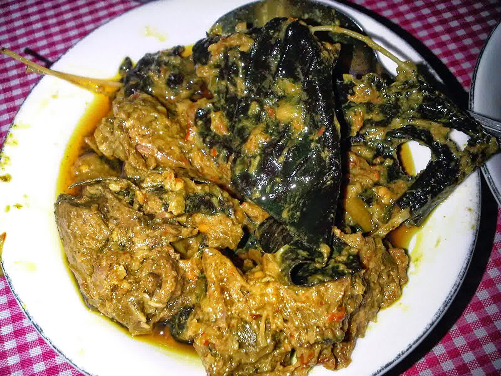 kelelawar goreng bumbu manado