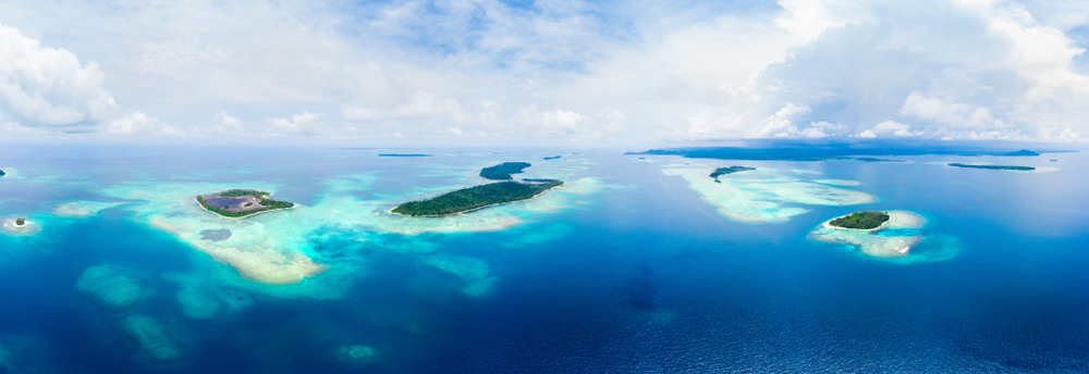 Gugusan pulau di kepualauan banyak