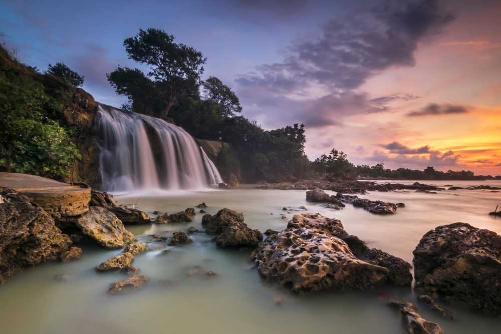 air terjun toroan