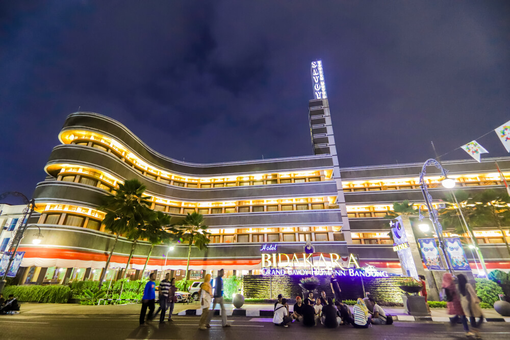 Karakteristik Bangunan Art-Deco