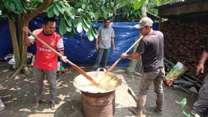 Tradisi Gotong Royong Beganjal dari Kepulauan Riau © kebudayaan.kemdikbud.go.id