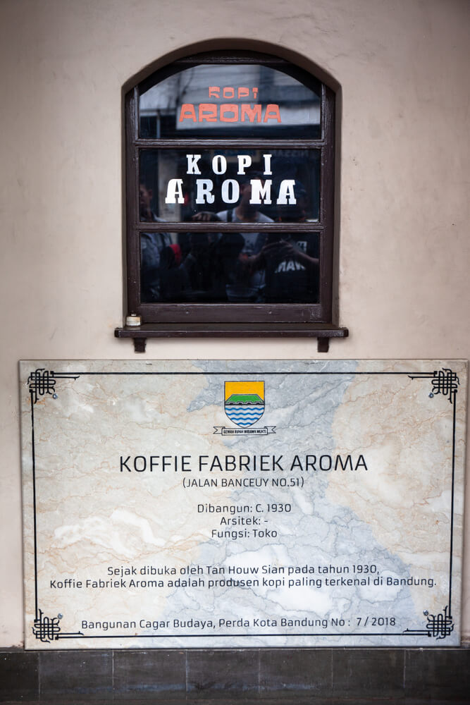 Kopi Aroma, Kopi Legendaris dari Bandung