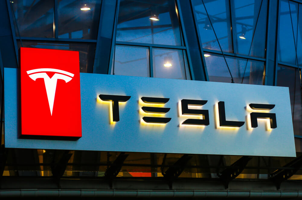 Elon Musk Kirim Tim Tesla ke Indonesia