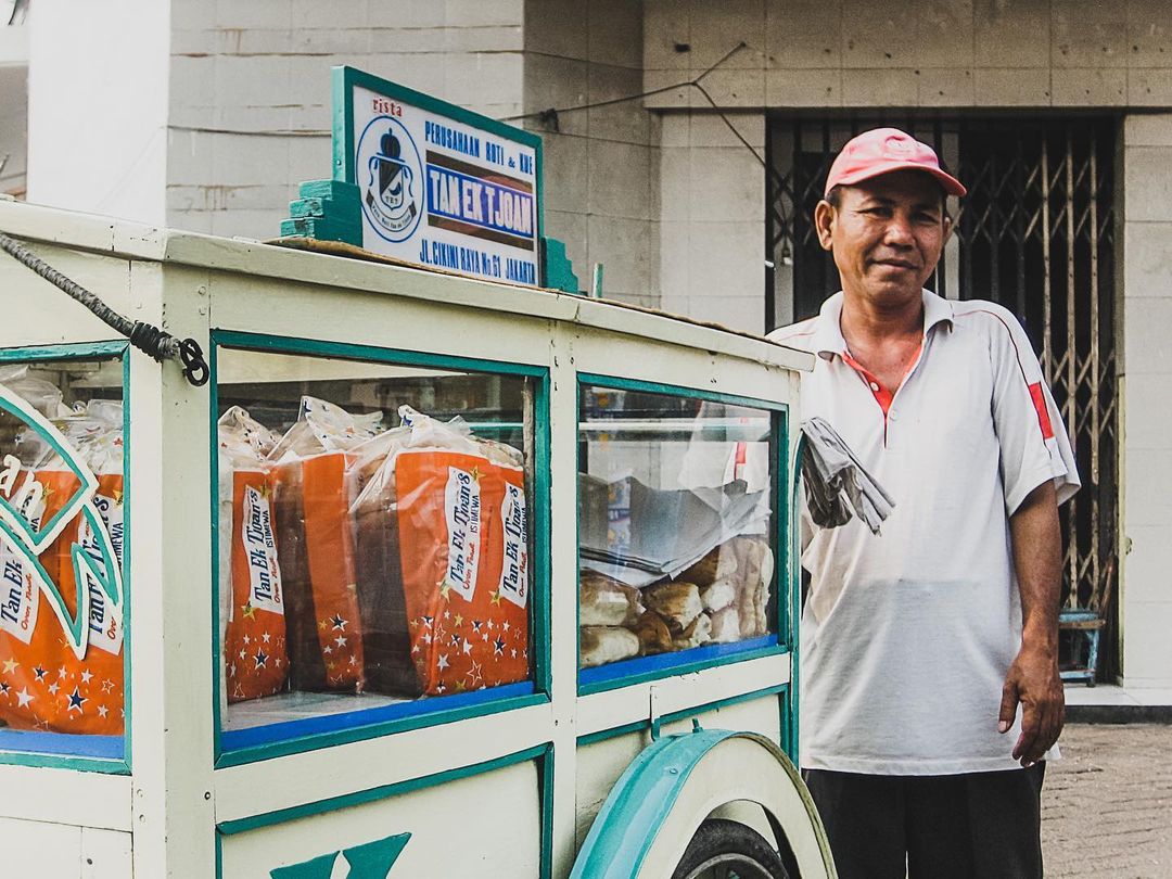 Gerobak dorong roti Tan Ek Tjoan © Instagram matlekarj