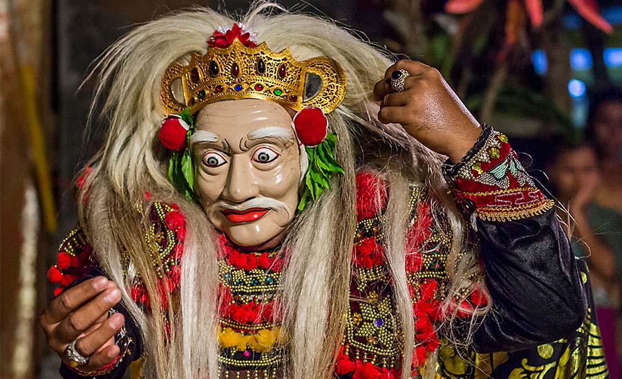 Tari Topeng Tua © Cintaindonesia.web.id