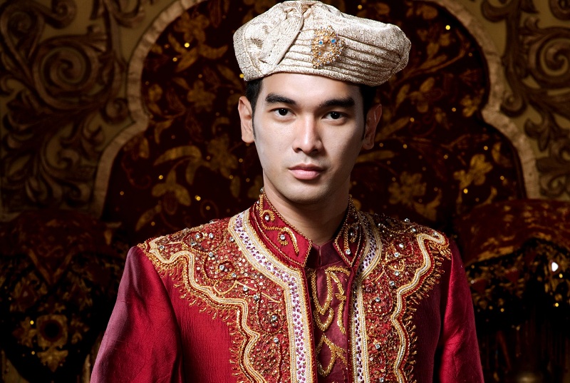 Mempelai lelaki Minang © Weddingku.com