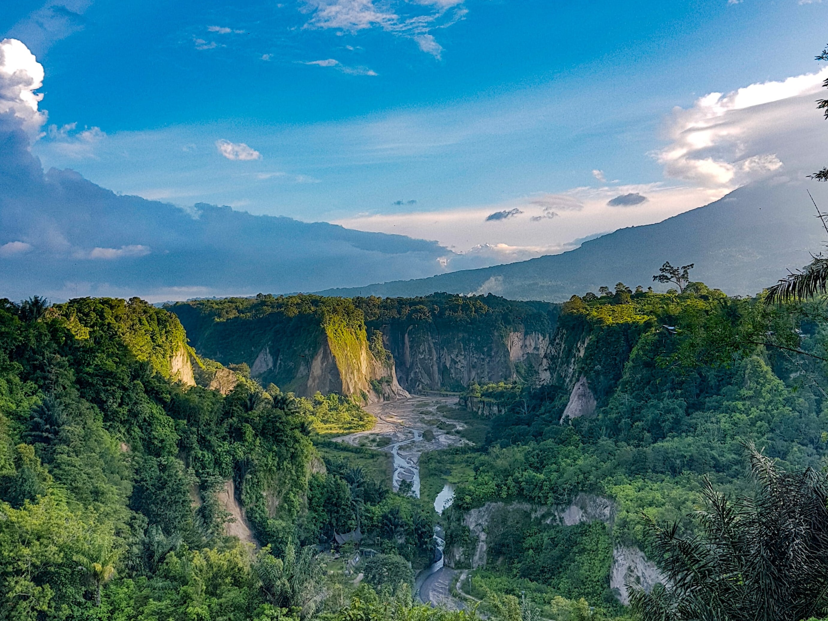 Ngarai Sianok | Foto: Arijalu K akimage/unsplash