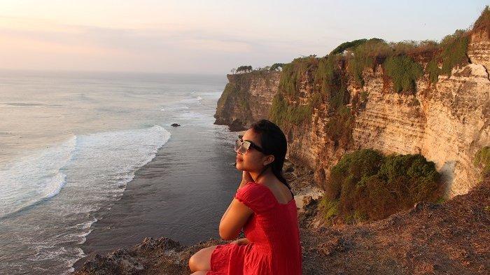 Nikmati sunset di Bukit Batu Jaran | Foto: TribunBali