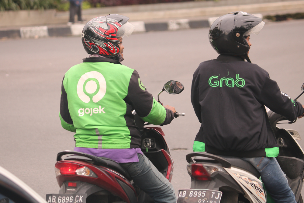 gojek dan grab