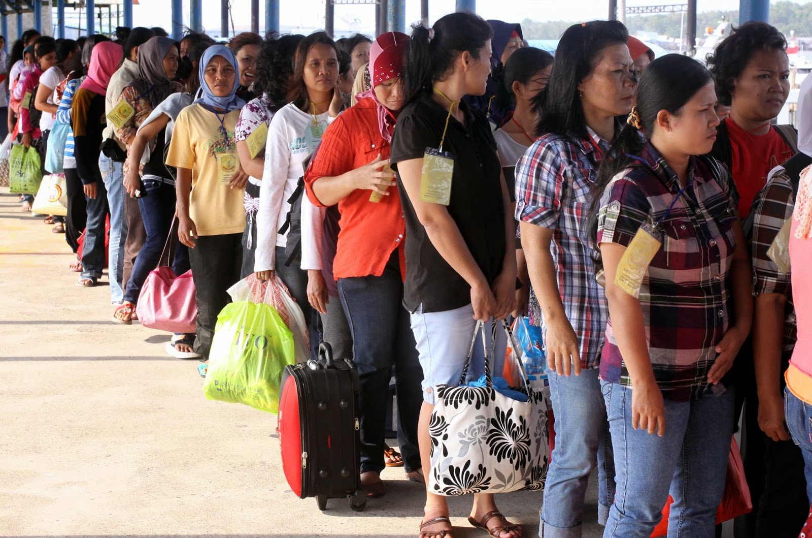 Selama masa pandemi covid-19, banyak perempuan Indonesia yang harus kehilangan pekerjaan mereka © Voi.id