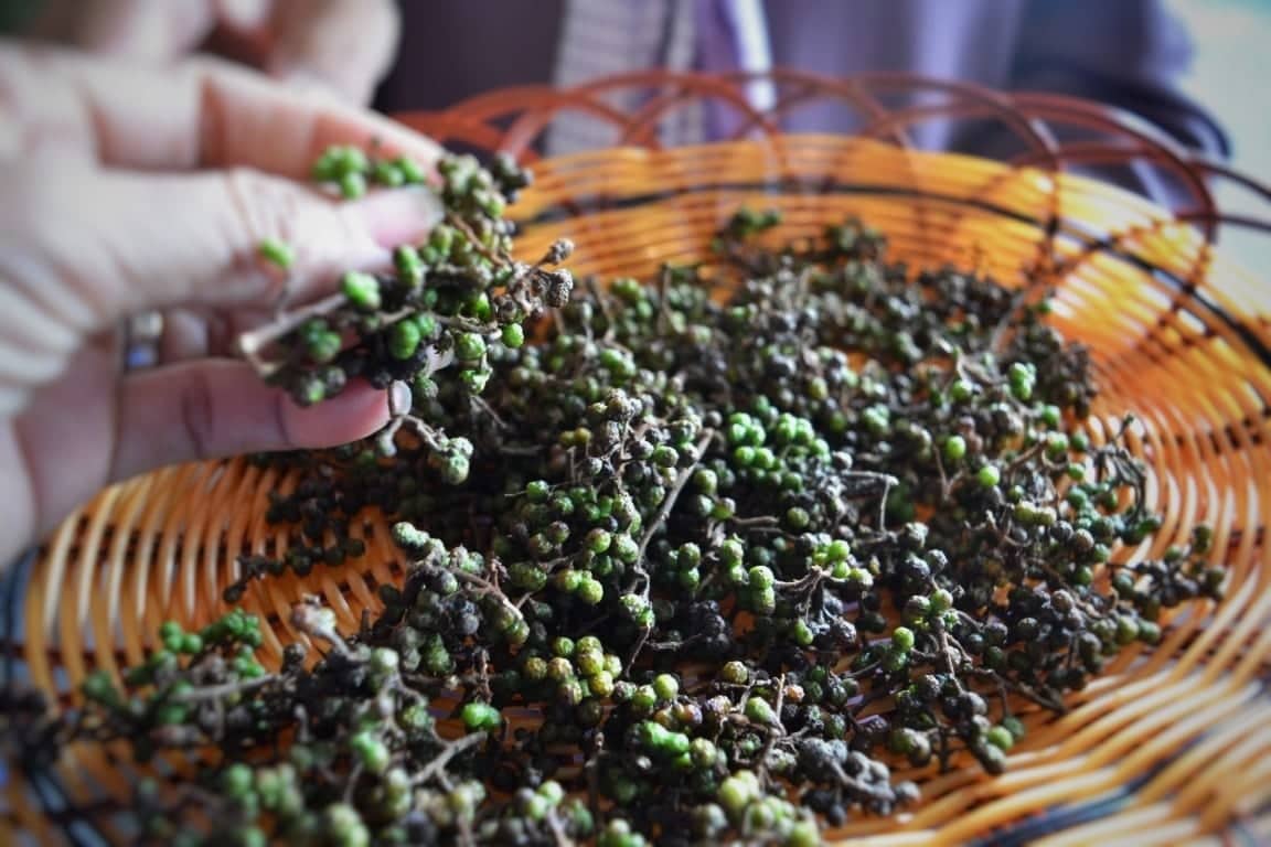 Rempah Andaliman © Maulana | Shutterstock