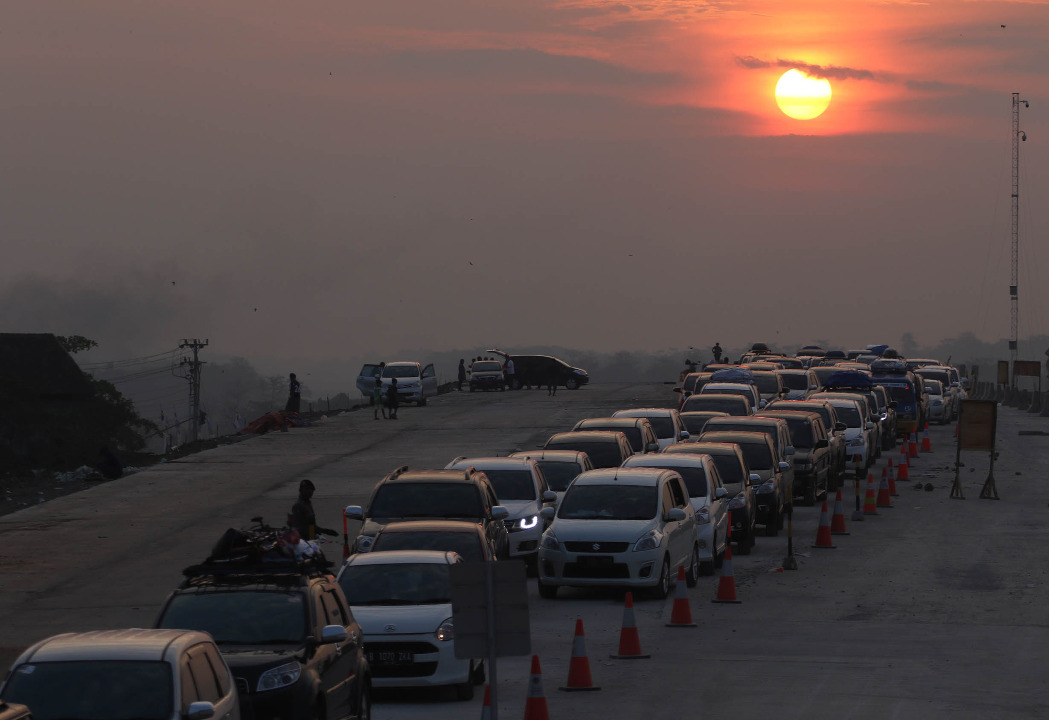 Ilustrasi lalu lintas mudik © Arya Mangala/Shutterstock