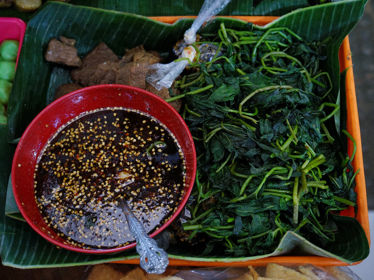 Brambang Asem © Sriyana/Shutterstock