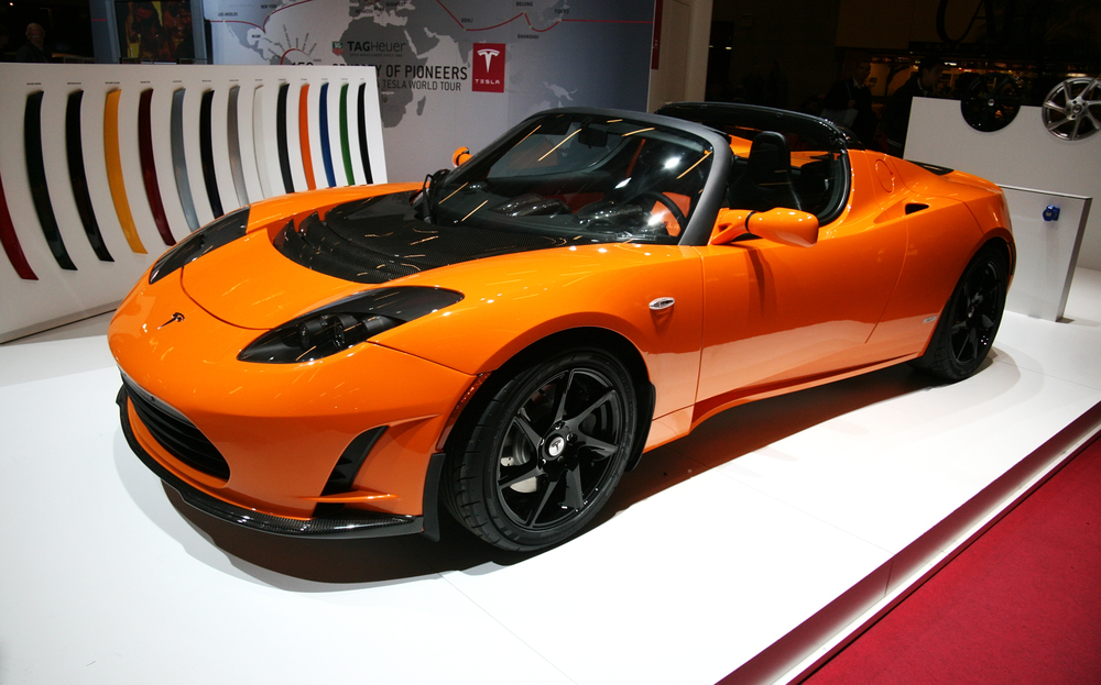 mobil listrik Tesla Roadster