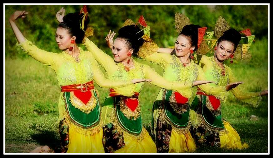 Tari Lahbako | foto: negarakuindonesia.com
