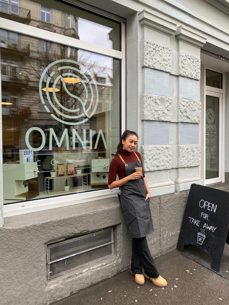Alista, owner Omnia Coffee di Zurich