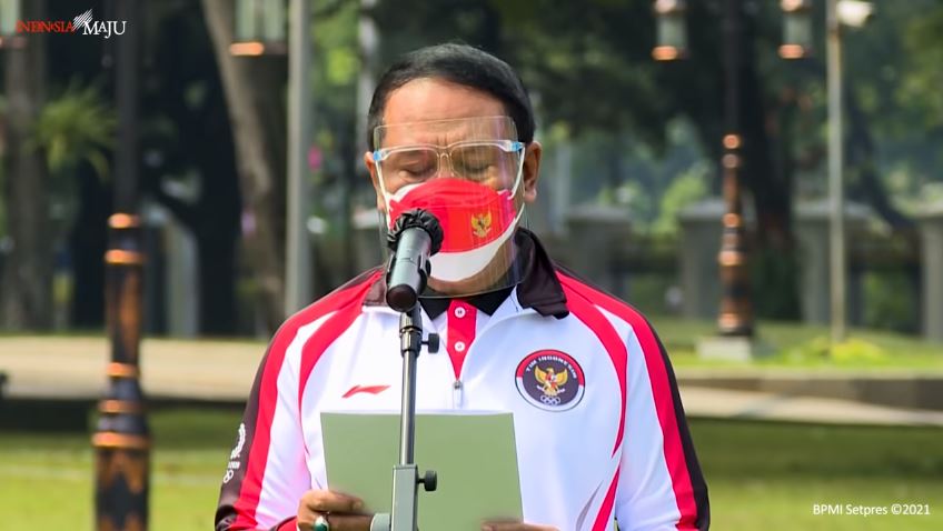 Zainudin Amali saat melaporkan persiapan Olimpiade Tokyo kontingen Indonesia di Istana Merdeka