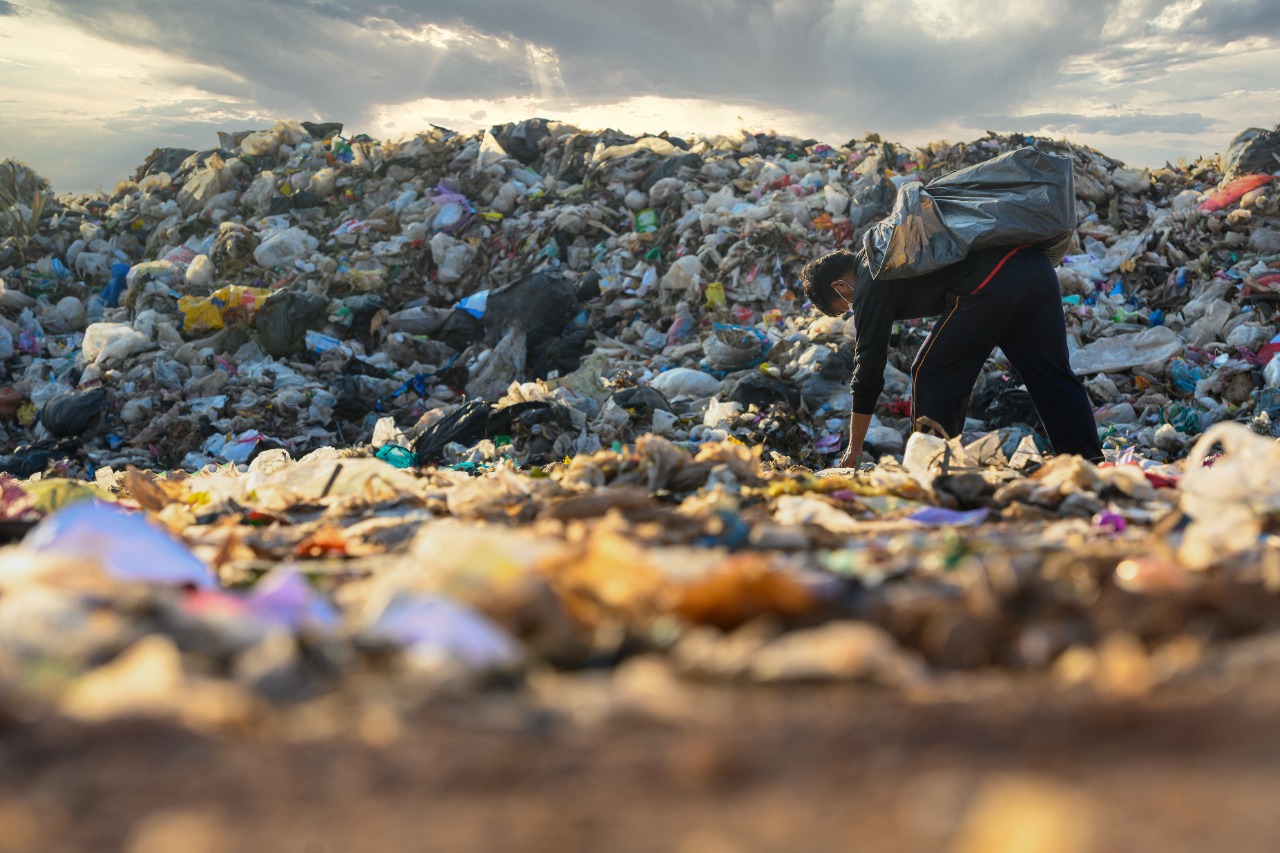 Faktor ekonomi yang dikategorikan sebagai kemiskinan menjadi salah satu faktor utama terjadinya perkawinan anak. | Foto : Shutterstock/BELL KA PANG