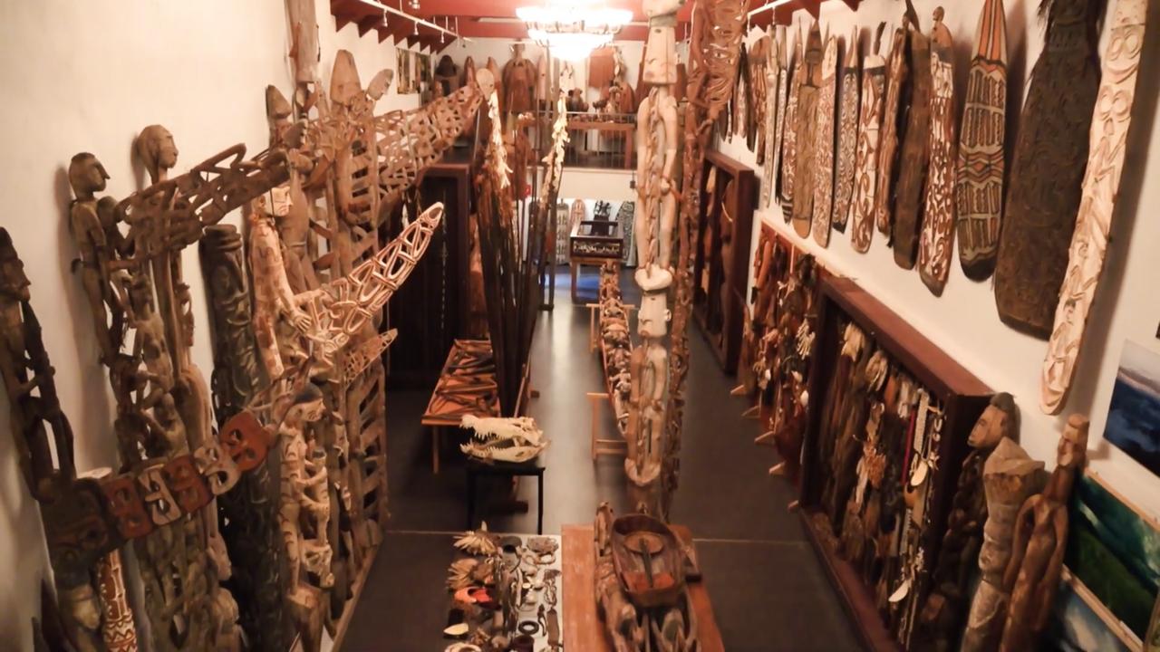 Koleksi barang daerah Papua di Museum Papua Jerman