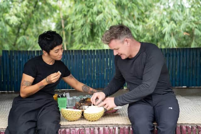 Ade Putri dan Gordon Ramsay dalam Series National Geographic | Twitter @AdibHidayat