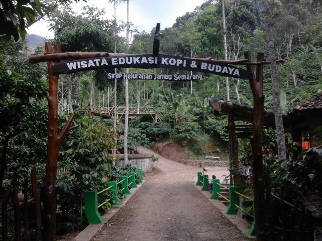 Doesoen Kopi Sirap | Foto: Harian 7