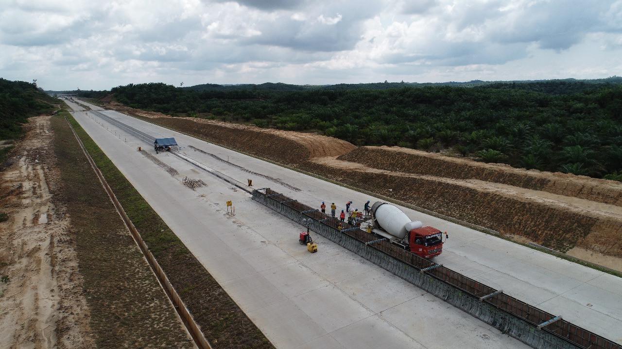 Proses pembangunan tol Balikpapan-Samarinda