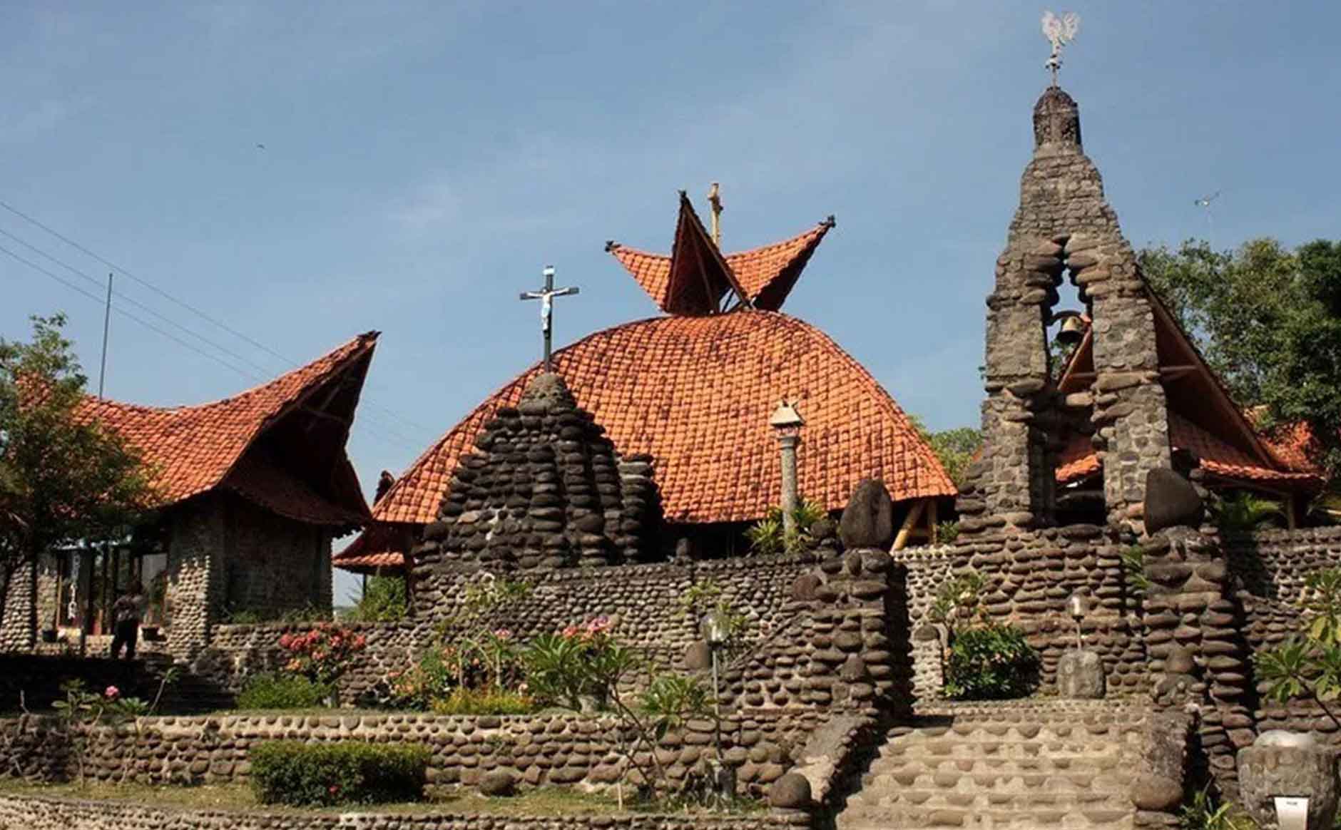 Gereja Pohsarang | Foto: Kampung Inggris CEC
