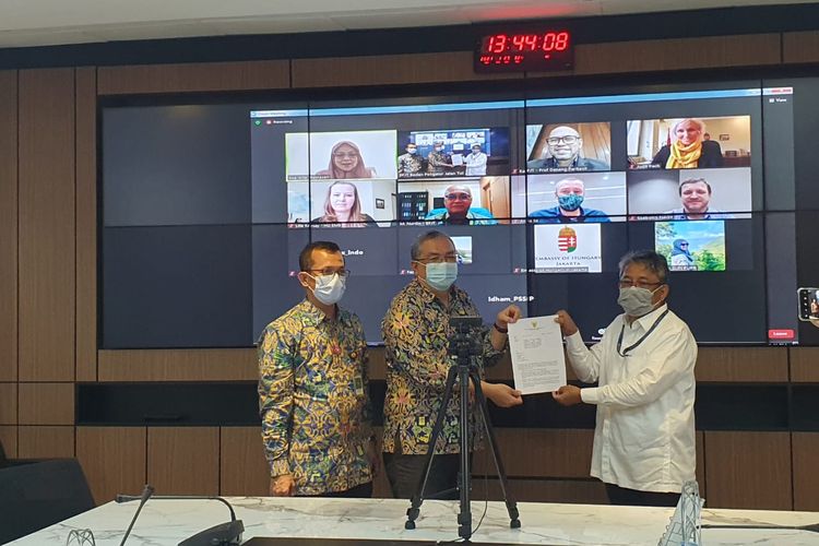 Roatex Ltd. Zrt. asal Hongaria, ditetapkan sebagai pemenang tender Badan Usaha Pelaksana Kerjasama Pemerintah dangan Badan Usaha (KPBU) untuk sistem Transaksi Tol Nirsentuh MLFF berbasis GNSS