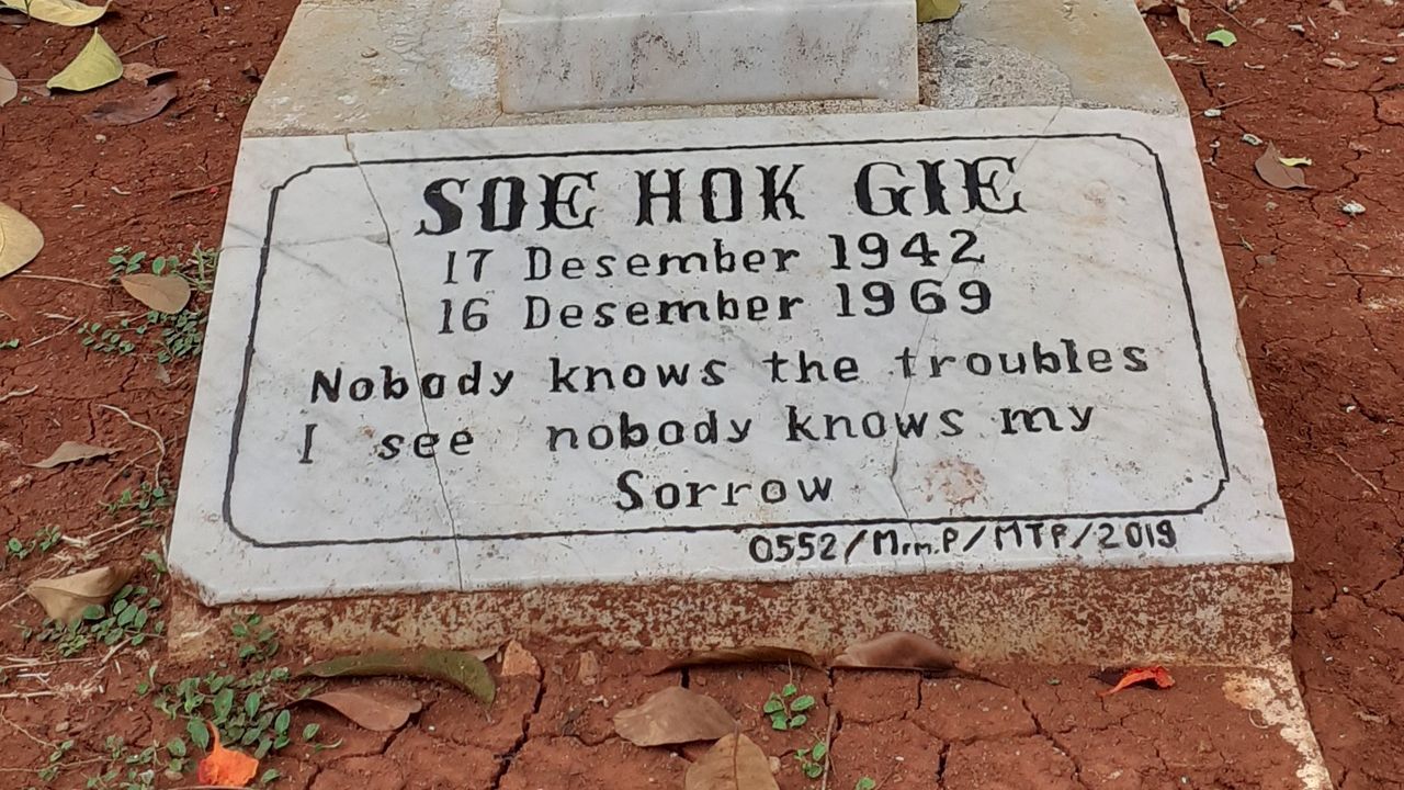 Batu nisan aktivis Soe Hok Gie | Foto: era.id