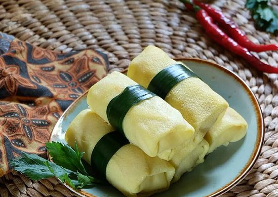 Semar mendem yang dilapisi kulit seperti dadar | Foto: Pinterest