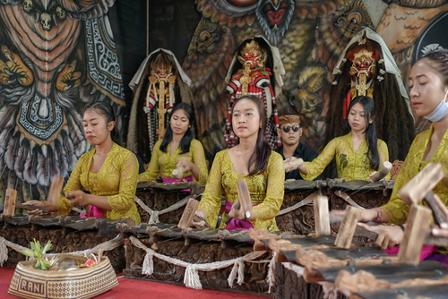 Pemusik gamelan dari Bali