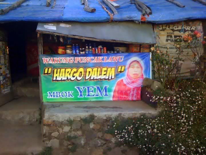 Warung Mbok Iyem | Hipwee