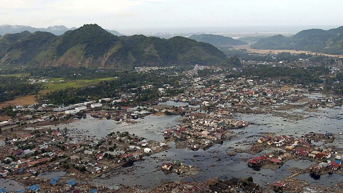 Tsunami Aceh 2004