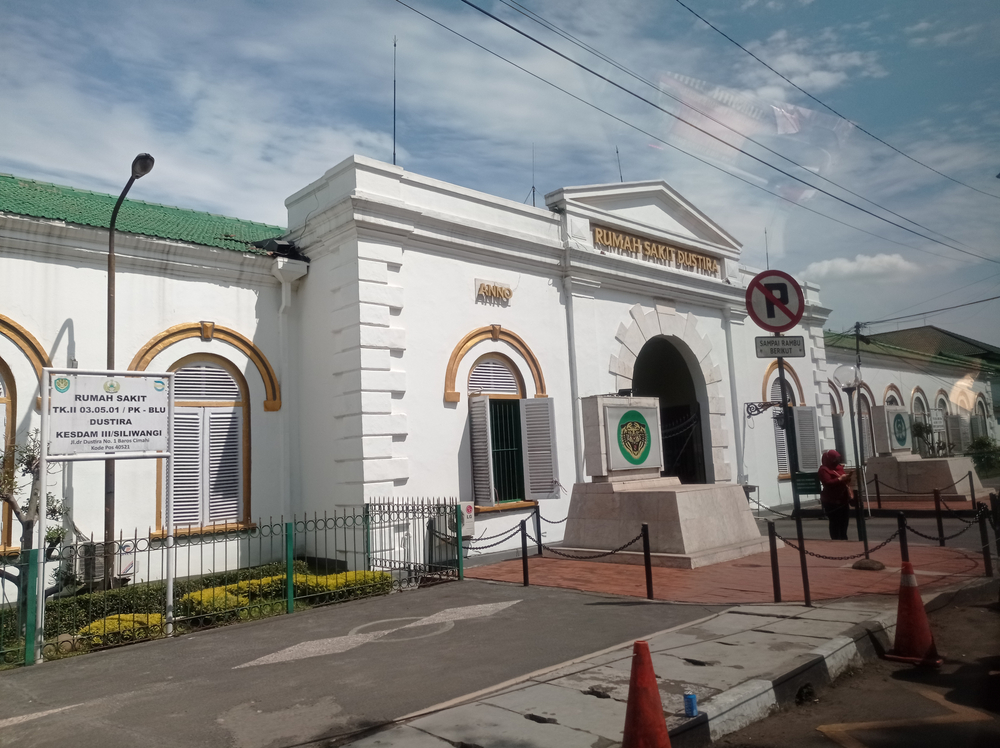 RS Dustira | @Wibawa Hadiman Shutterstock