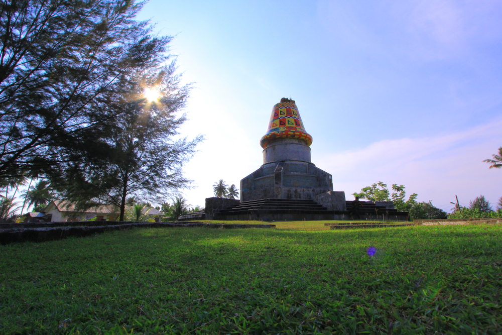 Tugu Kupiah Meukeutop | @Anharullah Sawang Shutterstock