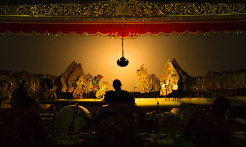 Wayang Kulit (Shutterstock)